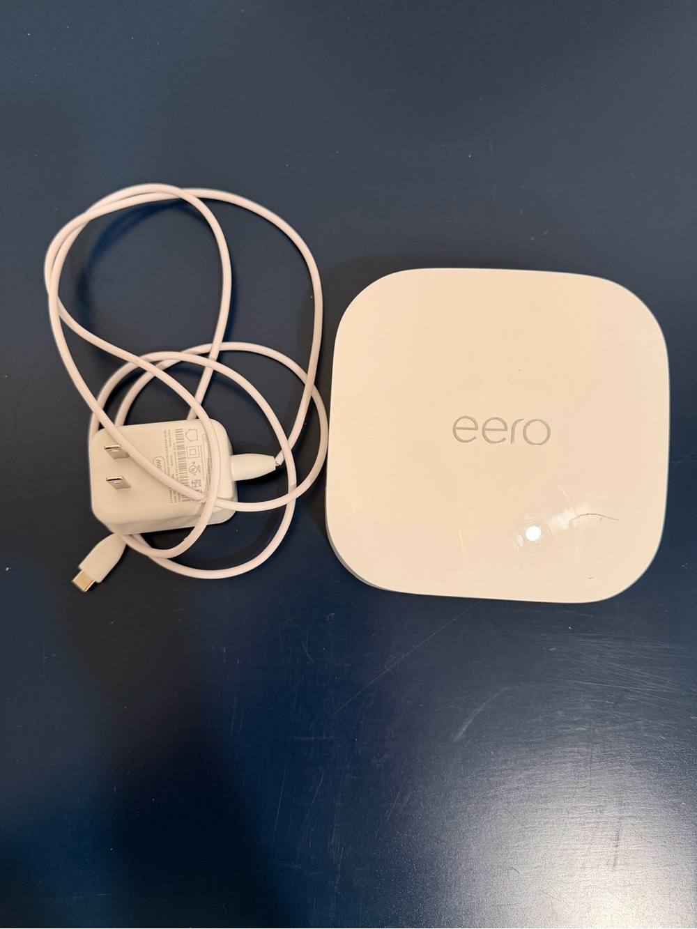 eero pro 6E Wi-Fi Router - Compact Mesh Node